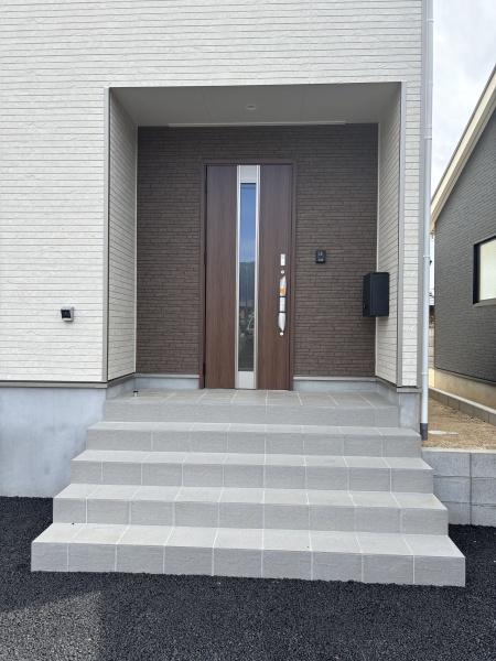 豊川市江島町第1　全3棟・2号棟