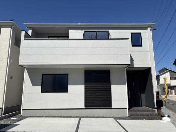 碧南市志貴町3丁目　全3棟・1号棟