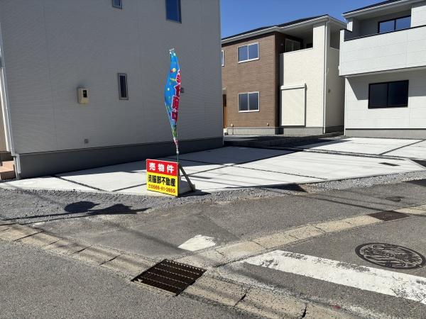 碧南市志貴町3丁目　全3棟・2号棟