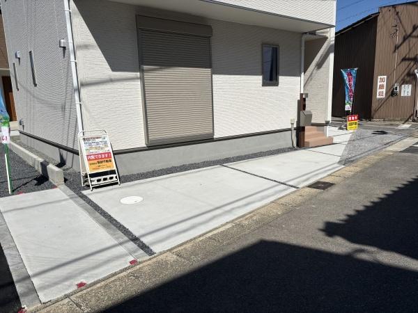 碧南市志貴町3丁目　全3棟・2号棟