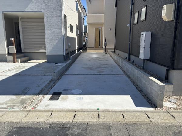 碧南市善明町1丁目　全3棟・2号棟