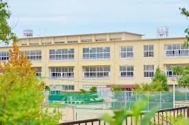 岡崎市六供町字１丁目の土地(岡崎市立城北中学校)