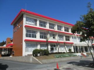 豊川市赤坂町第2期　全1棟・1号棟(豊川市立赤坂小学校)