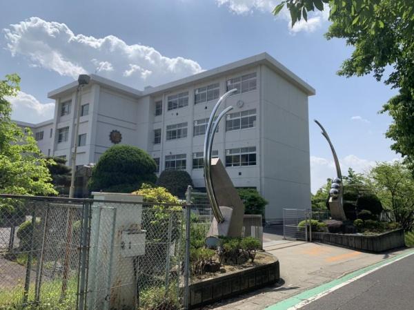豊田市貝津駅前　全3棟・1号棟(豊田市立保見中学校)