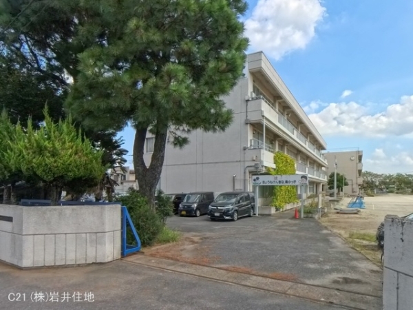 春日部市西金野井の新築一戸建(春日部市立南桜井小学校)