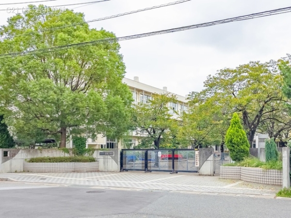 春日部市増富の新築一戸建(春日部市立豊春小学校)
