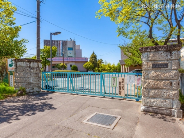 春日部市備後西3丁目の新築一戸建(春日部市立武里中学校)
