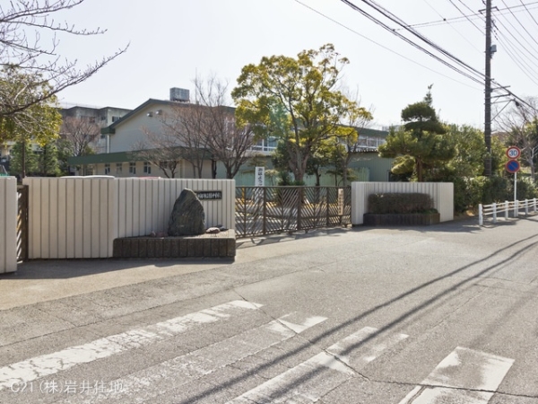 春日部市備後東2丁目の土地(春日部市立緑中学校)