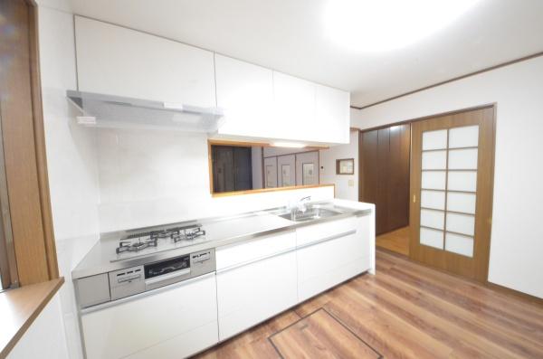 草加市苗塚町の中古一戸建て