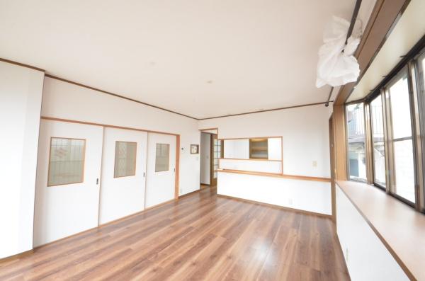 草加市苗塚町の中古一戸建て