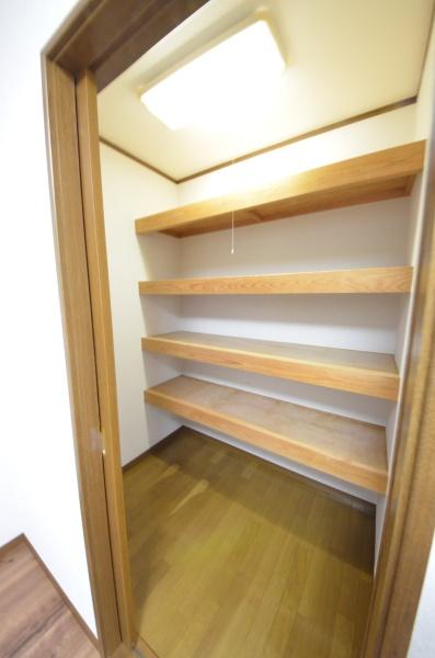 草加市苗塚町の中古一戸建て