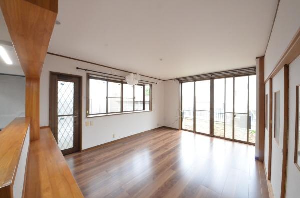 草加市苗塚町の中古一戸建て