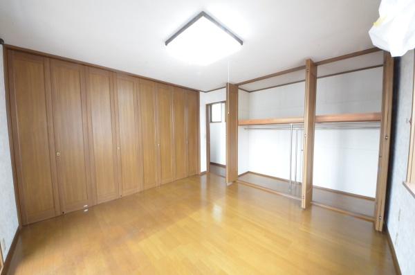 草加市苗塚町の中古一戸建て
