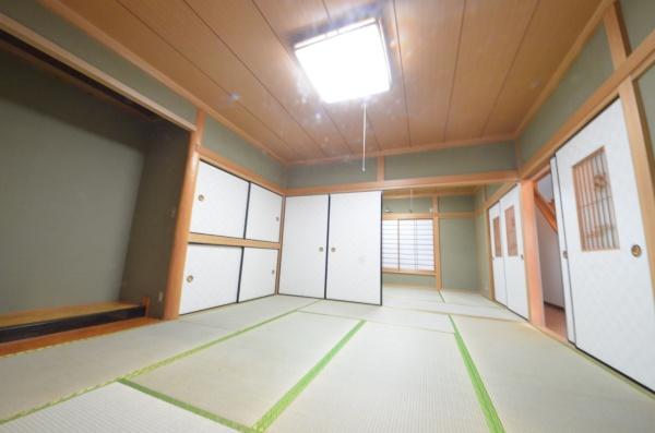草加市苗塚町の中古一戸建て