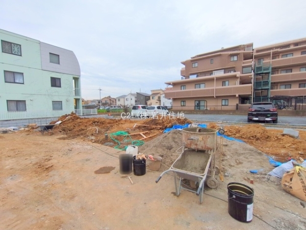 越谷市瓦曽根１丁目の新築一戸建