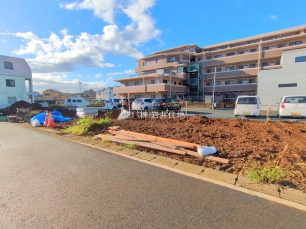 越谷市瓦曽根２丁目の新築一戸建