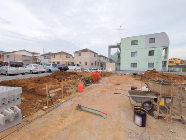 越谷市瓦曽根１丁目の新築一戸建