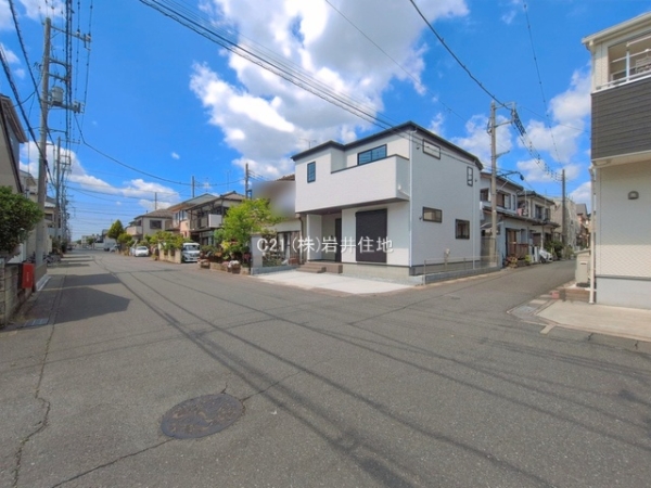 越谷市大字南荻島の新築一戸建