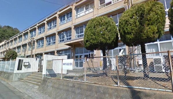 八王子市丹木町３丁目の中古一戸建て(八王子市立加住中学校)