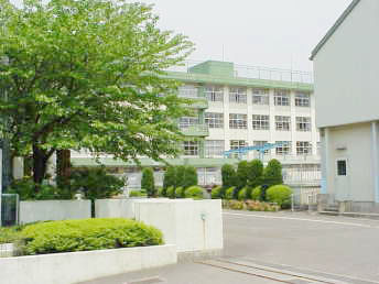 ライオンズガーデン京王南大沢(八王子市立柏木小学校)