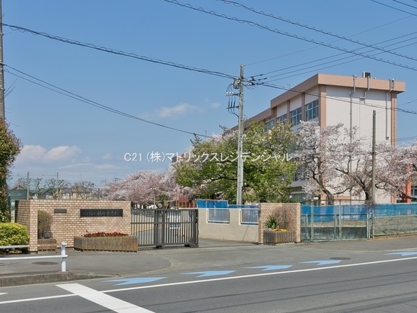 八王子市犬目町 貸倉庫(八王子市立楢原中学校)