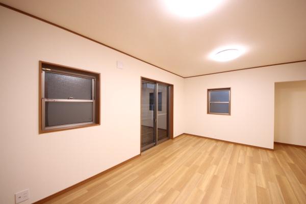八王子市大和田町　中古戸建