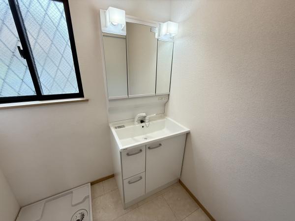 八王子市弐分方町の中古一戸建て