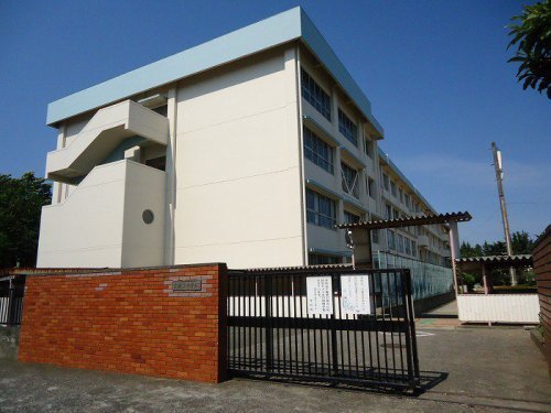 日野市日野台2丁目の中古一戸建て(日野市立大坂上中学校)