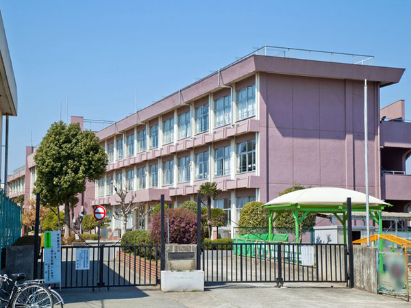 日野市落川の中古一戸建て(日野市立日野第八小学校)