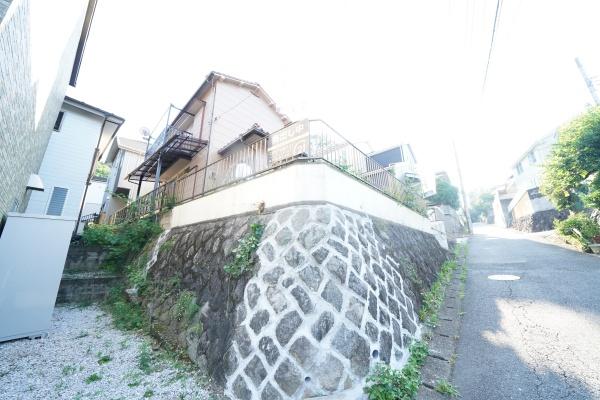 八王子市初沢町の中古一戸建て