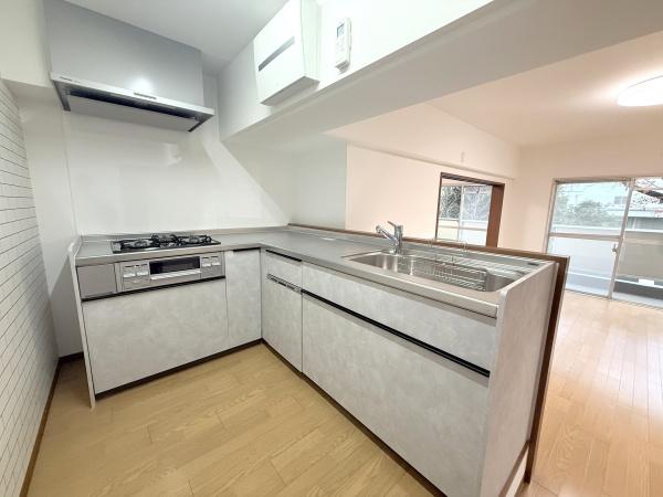 昭島つつじが丘ハイツ４号棟