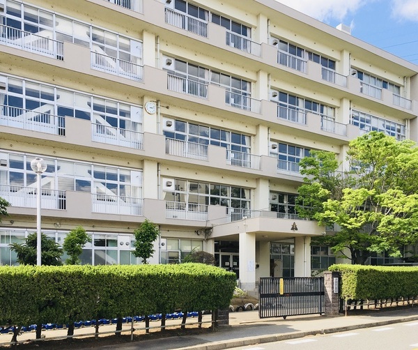 千葉市稲毛区小仲台７丁目の土地(千葉市立小中台南小学校)