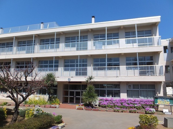 千葉市稲毛区園生町の土地(千葉市立あやめ台小学校)