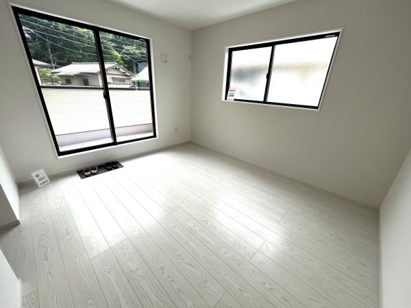 四街道市つくし座2丁目新築一戸建て