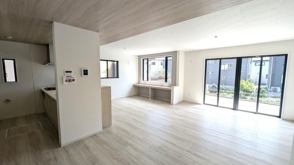 四街道市旭ヶ丘2丁目新築一戸建て