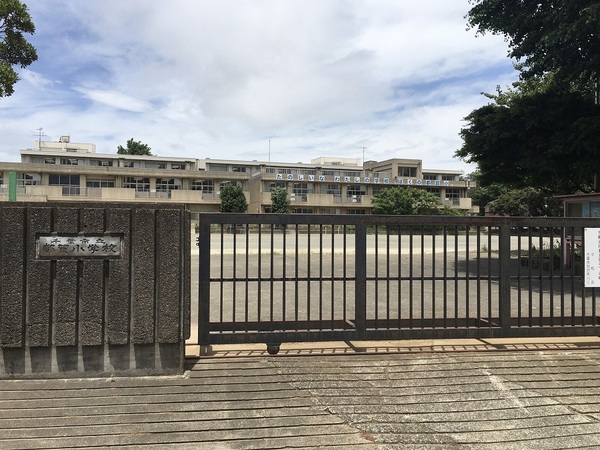 千葉市稲毛区作草部1丁目の土地(千葉市立都賀小学校)