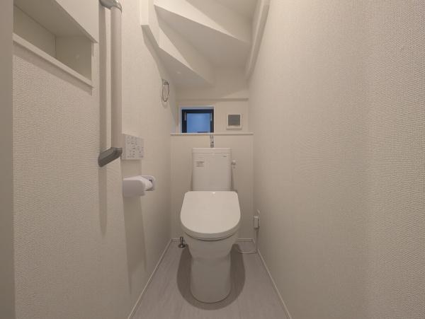 グラファーレ千葉市緑区おゆみ野中央8丁目新築一戸建て(トイレ)