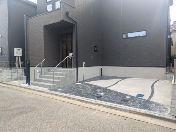 グラファーレ千葉市緑区おゆみ野中央8丁目新築一戸建て(駐車場)