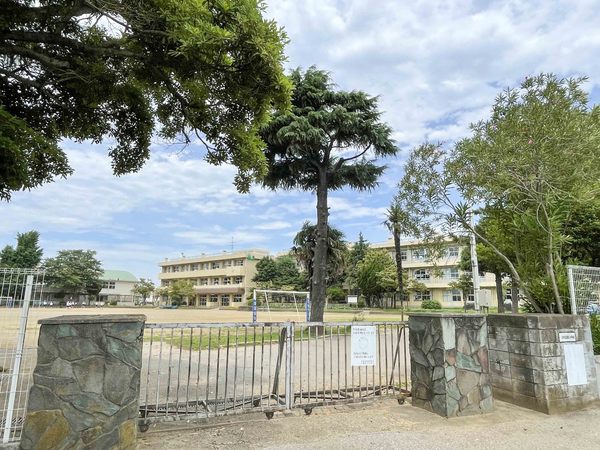 千葉市稲毛区小仲台９丁目の中古一戸建て(千葉市立園生小学校)