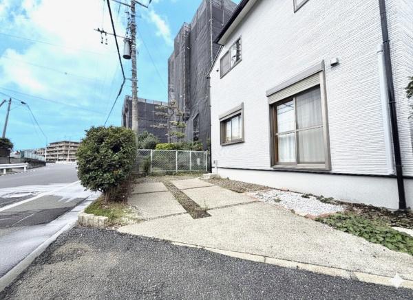 千葉市稲毛区小仲台9丁目中古一戸建て