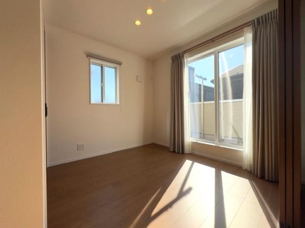 千葉市中央区仁戸名町新築一戸建て