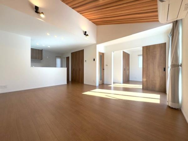 千葉市中央区仁戸名町新築一戸建て