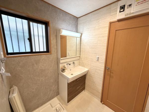 千葉市稲毛区作草部町の中古一戸建て