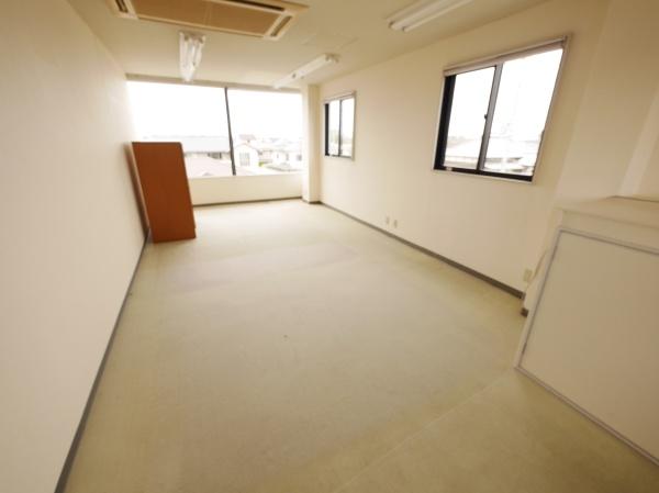 八街市八街売りビル