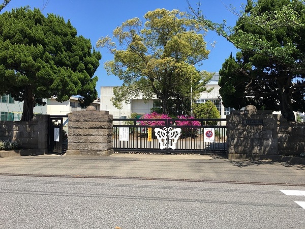 千葉市中央区蘇我３丁目の中古一戸建て(千葉市立蘇我小学校)