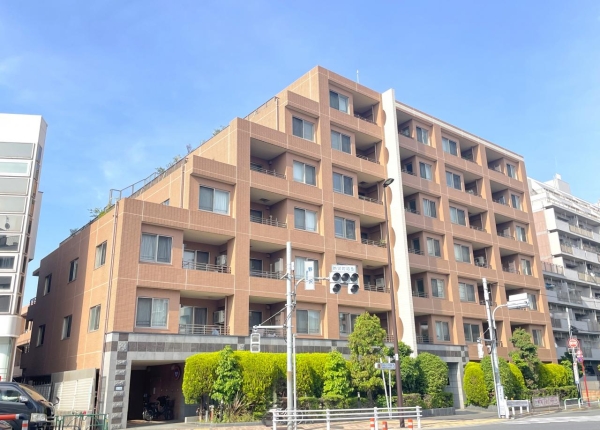 アデニウム学芸大学