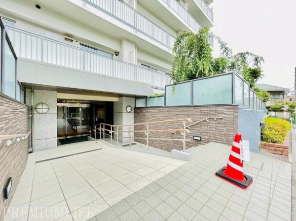 日商岩井弥生町マンション