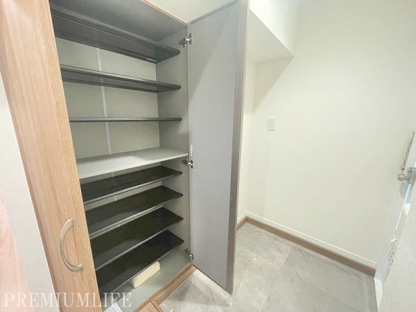 モナーク三軒茶屋