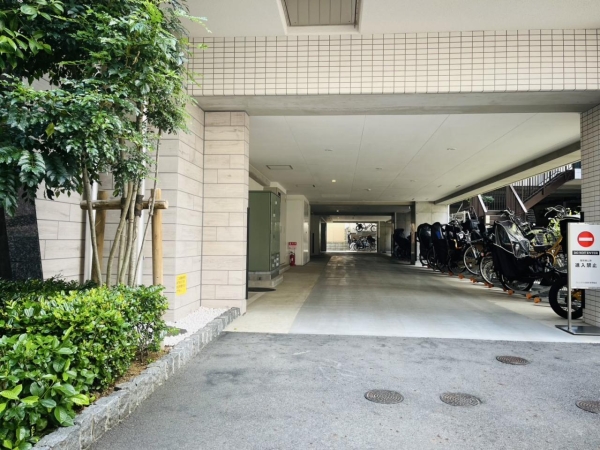 プレシス小岩駅前