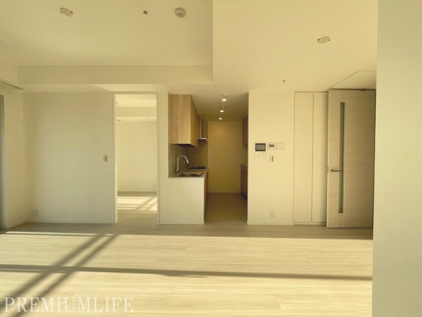 ＷＯＲＬＤ　ＴＯＷＥＲ　ＲＥＳＩＤＥＮＣＥ